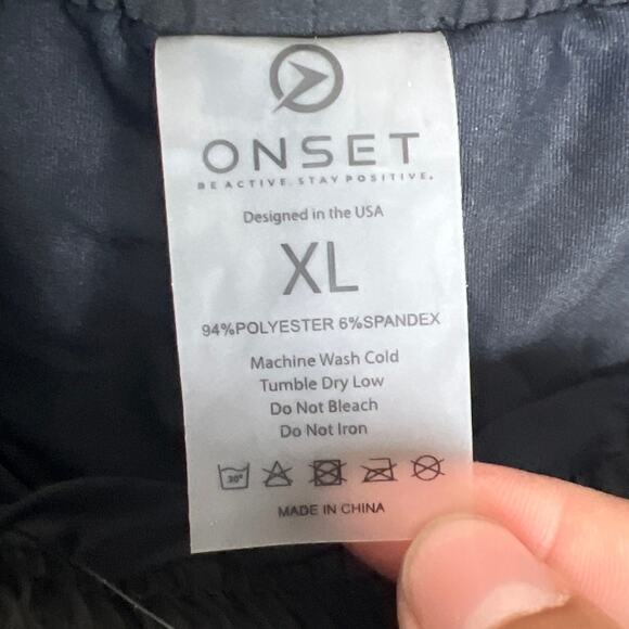 Onset NWT XL Polyester Black Women's Shorts Adjustable Waist - Picture 5 of 5